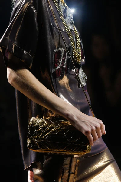 Look 33